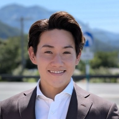 Takumu (Taku) Makino, your Fuji-native guide